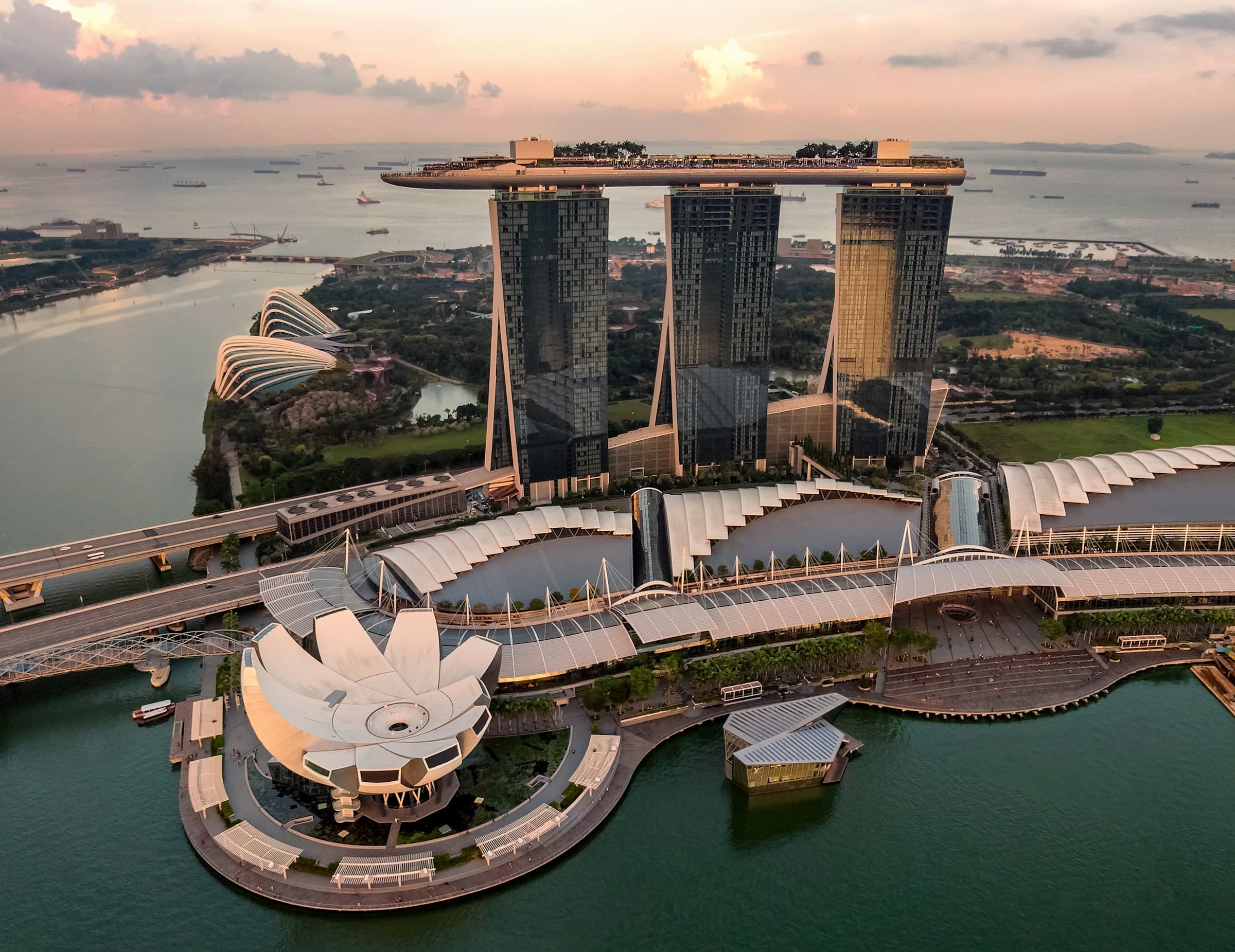 Marina Bay Sands and Singapore skyline at dusk